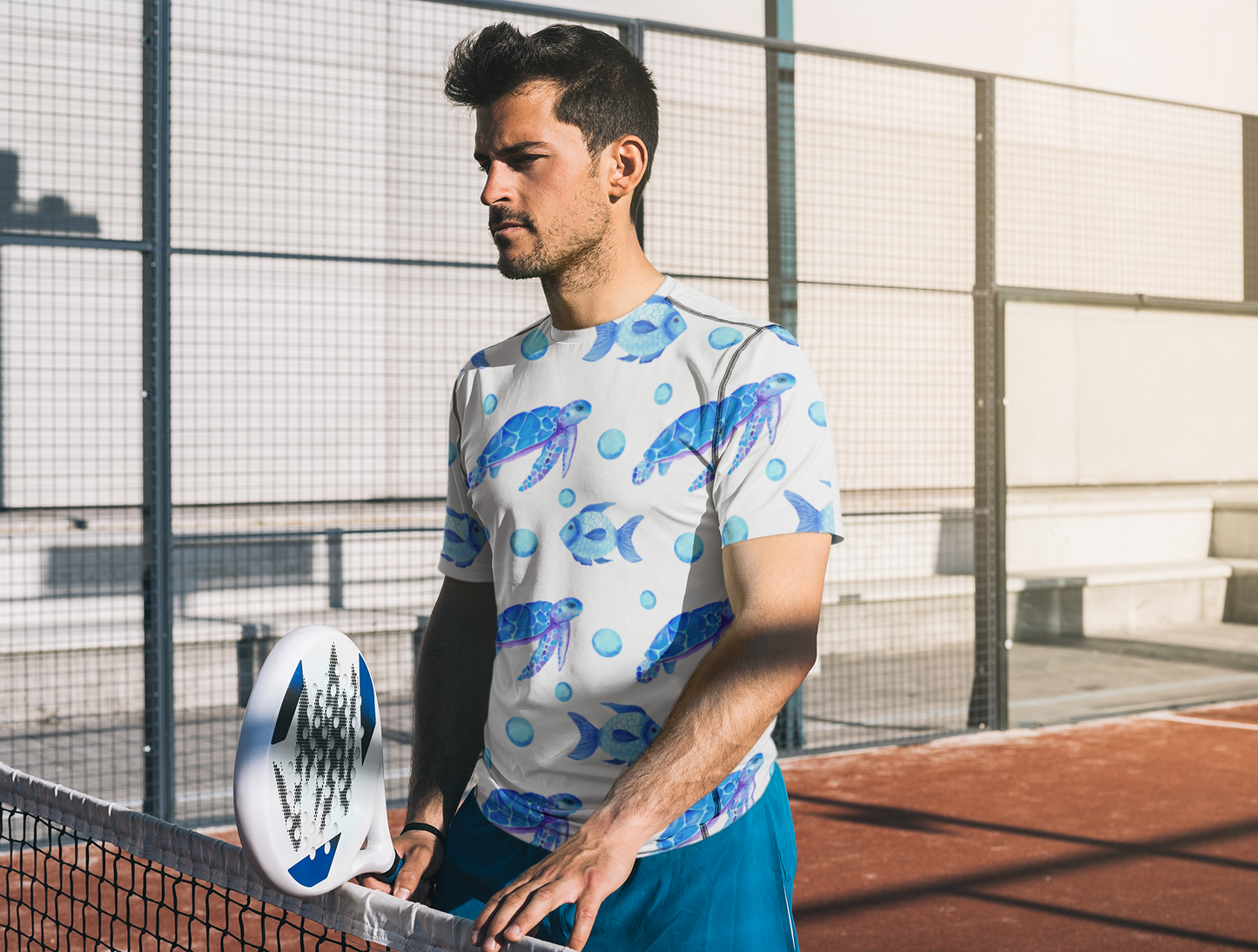 Tortue de mer et poisson